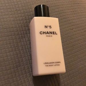 Chanel No.5 body lotion 🌸